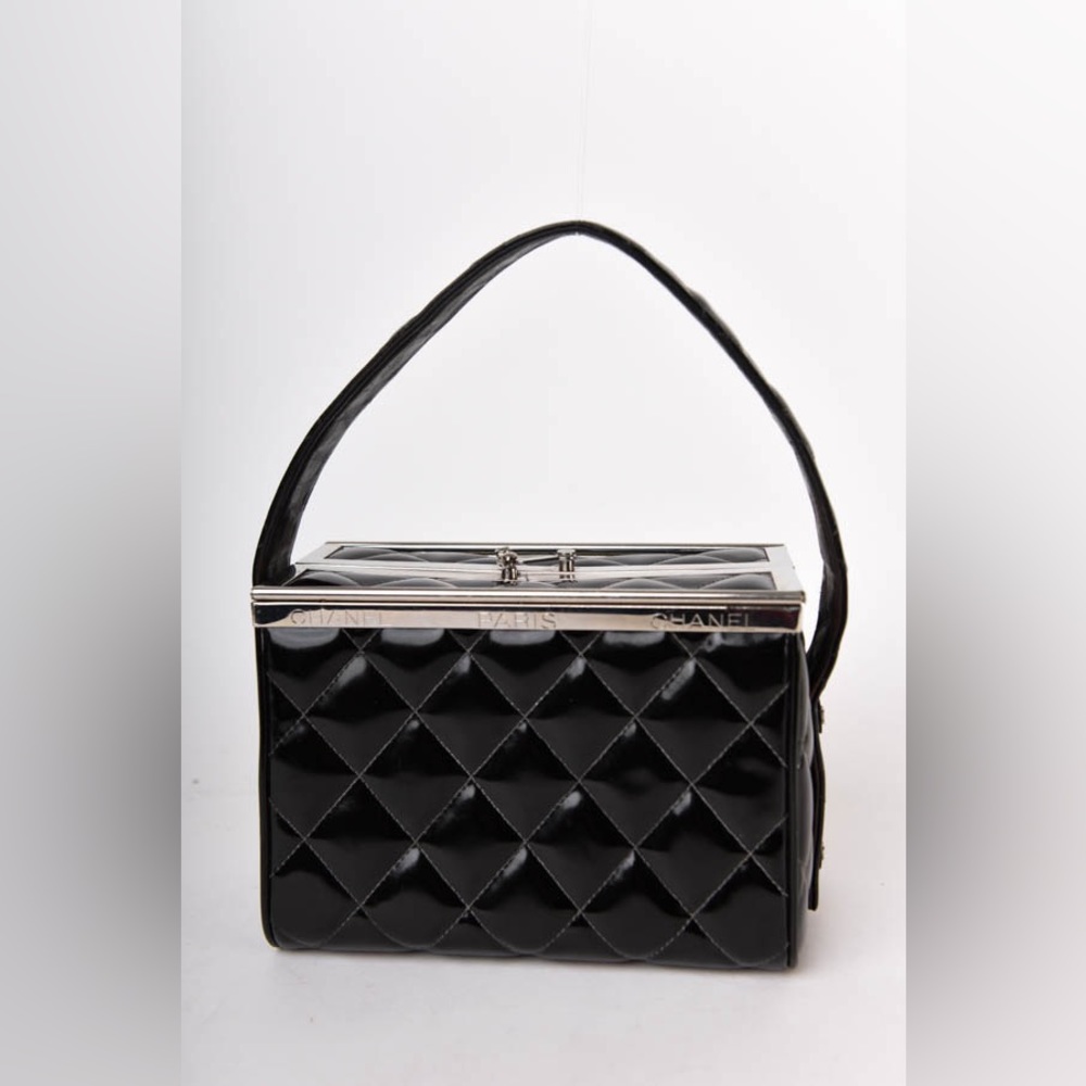 CHANEL BLACK PATENT LEATHER BOX BAG